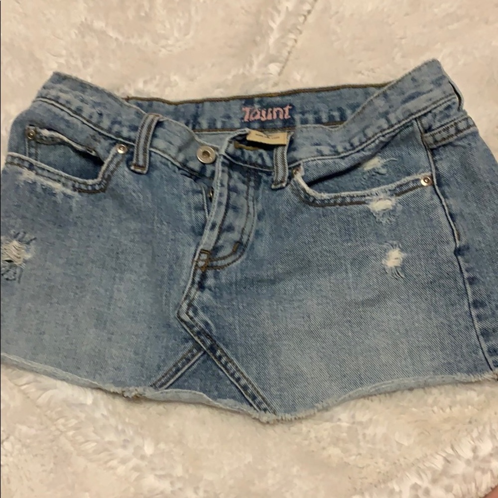 Taunt skirt (never used) (send offers) (size-3)